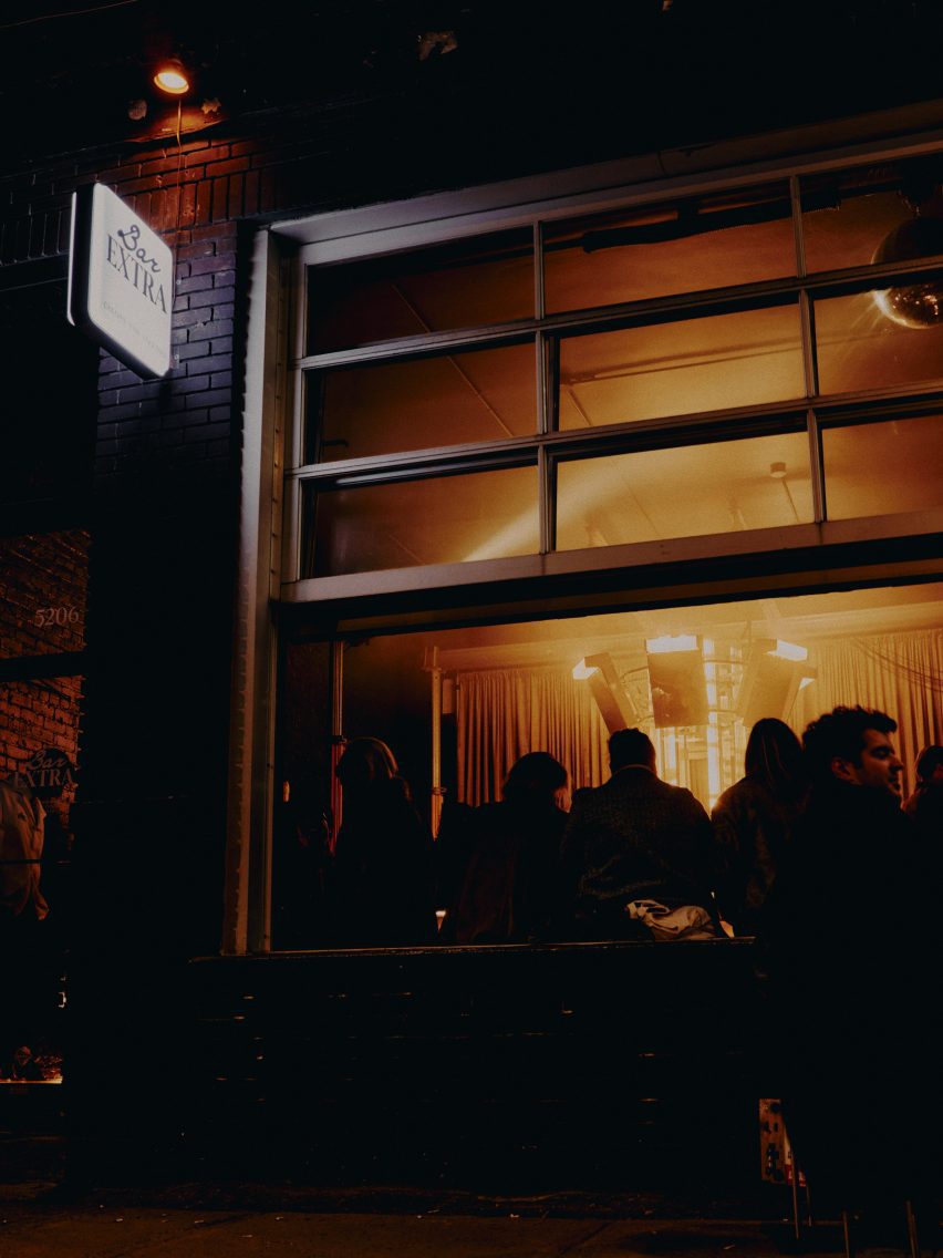 Bar Extra montreal