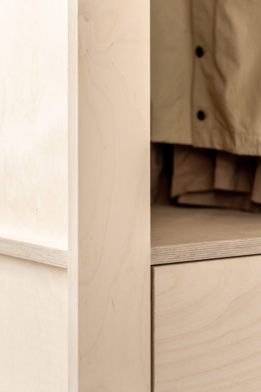 Micro flat in London by CIAO