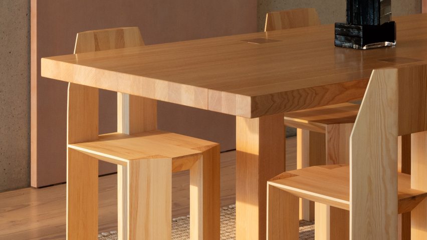 Min Chair