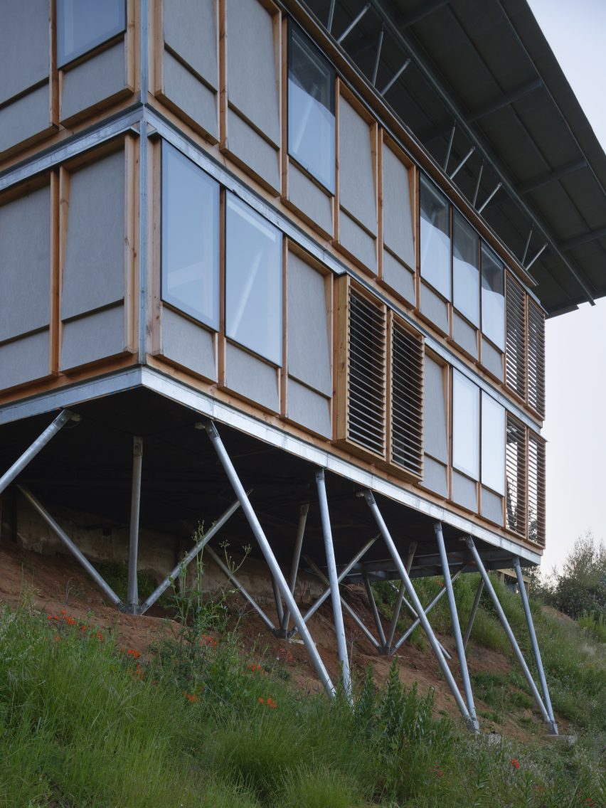 IBSP II modular house in Chile by Ignacio Rojas Hirigoyen and Leonardo Gúzman Valencia