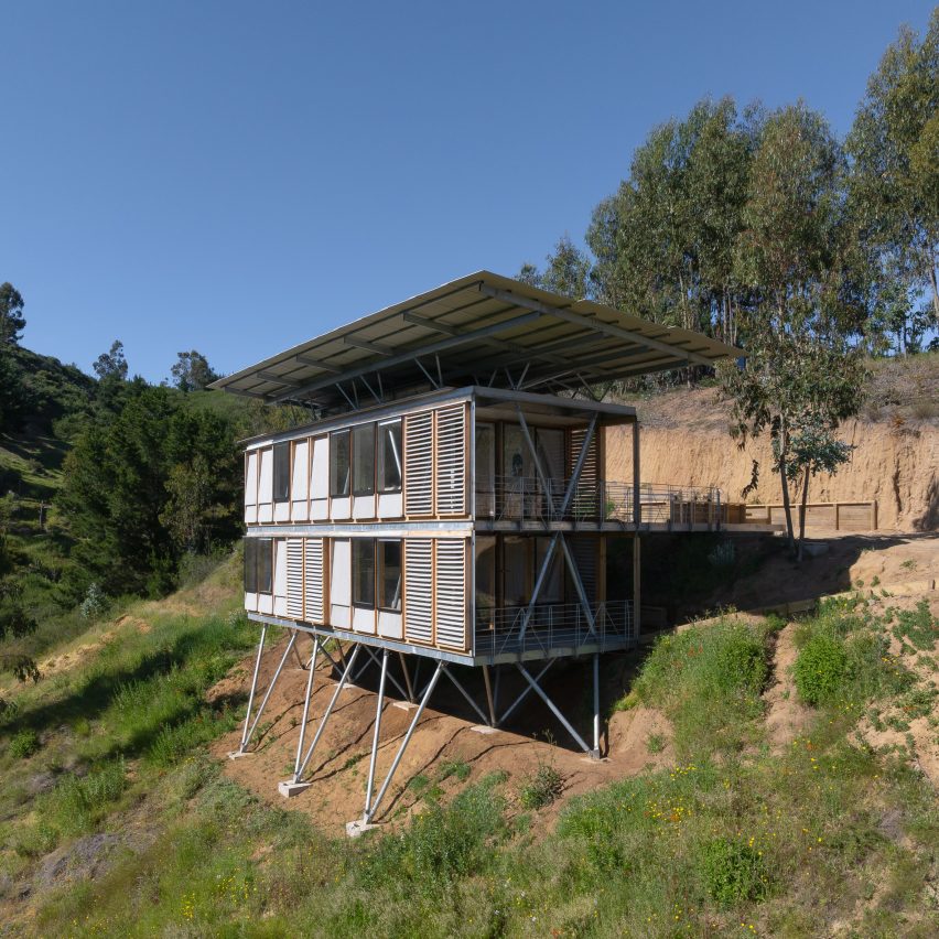 IBSP II modular house in Chile by Ignacio Rojas Hirigoyen and Leonardo Gúzman Valencia