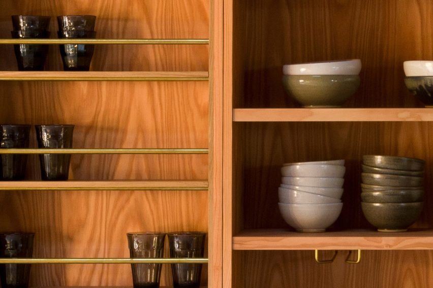 IHP.612 larder cupboard by Inglis Hall
