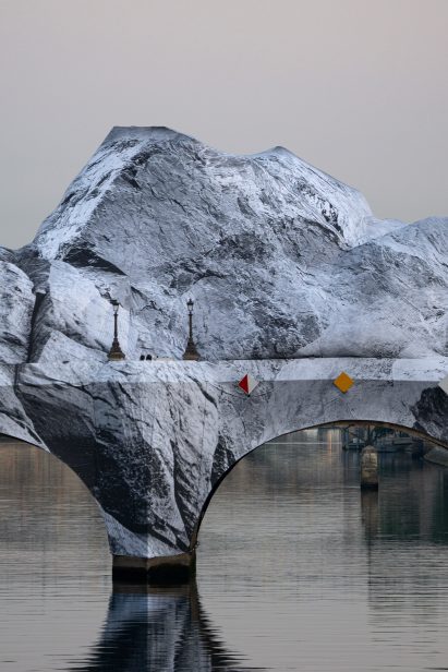 La Caverne du Pont Neuf by JR
