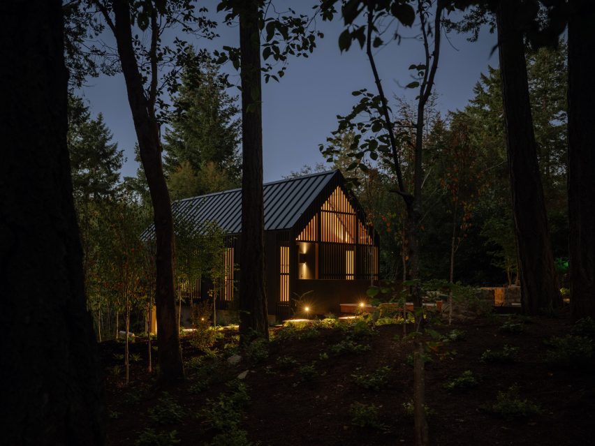 Black cabin with screen by Little Giant in British Columbia
