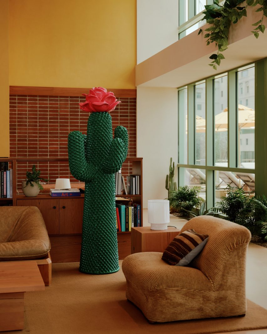 Ray Phoenix Arizona Johnston Marklee Associates
