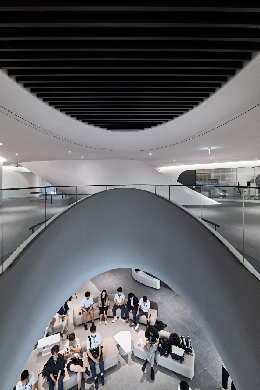 Seoul RAIM by Melike Altınışık Architects
