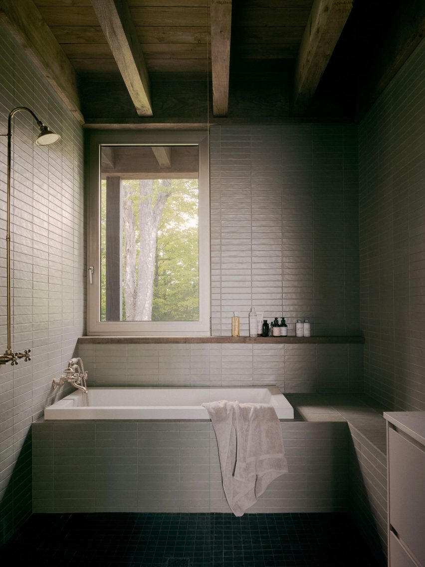 Sono Residence in Quebec by AtelierCarle