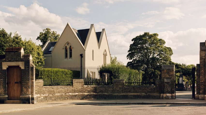 Cemetery House by Studio Hallett