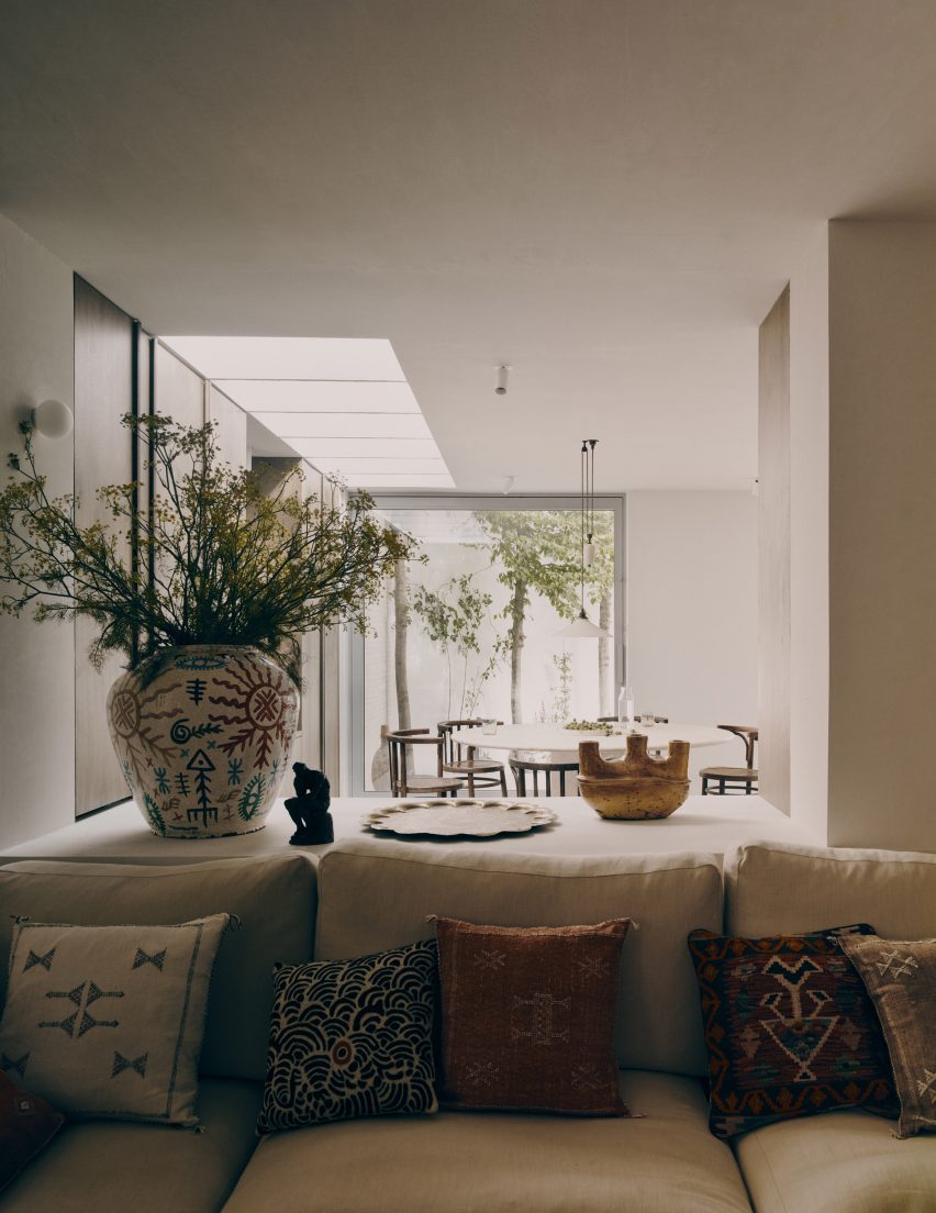 Cemetery House by Studio Hallett