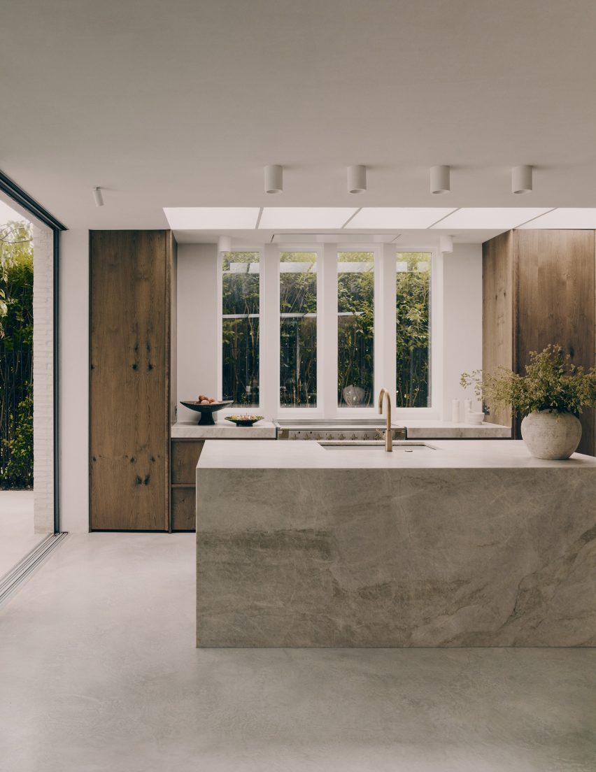 Cemetery House by Studio Hallett
