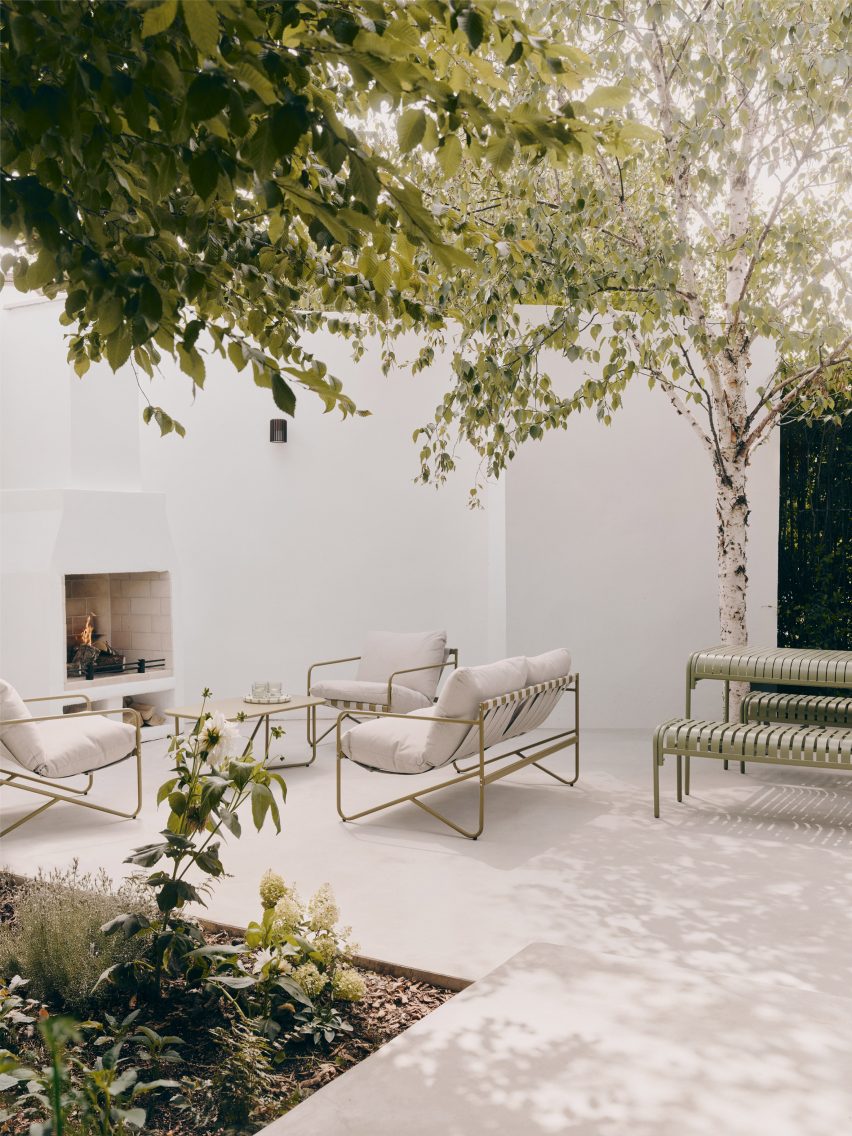 Cemetery House by Studio Hallett