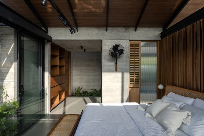 Summer Home by Mindspark Architects