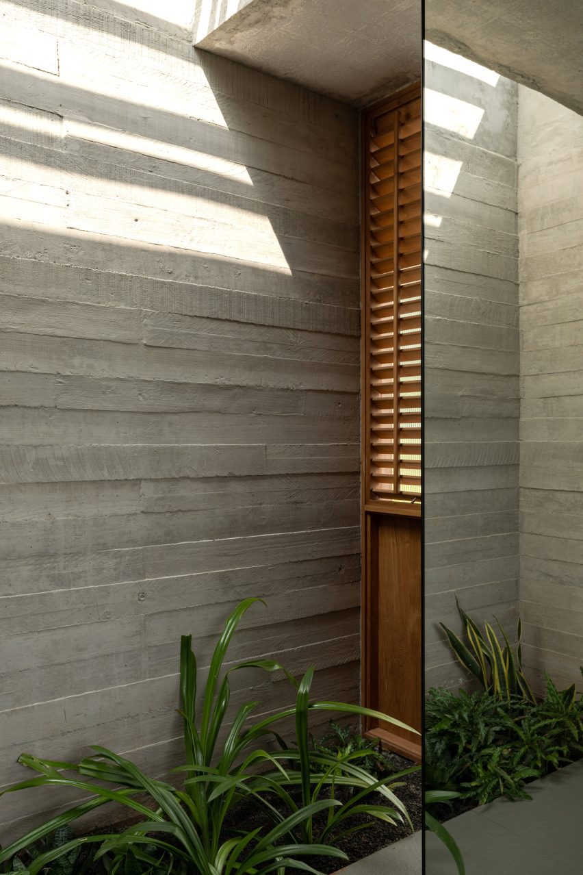 Summer Home by Mindspark Architects