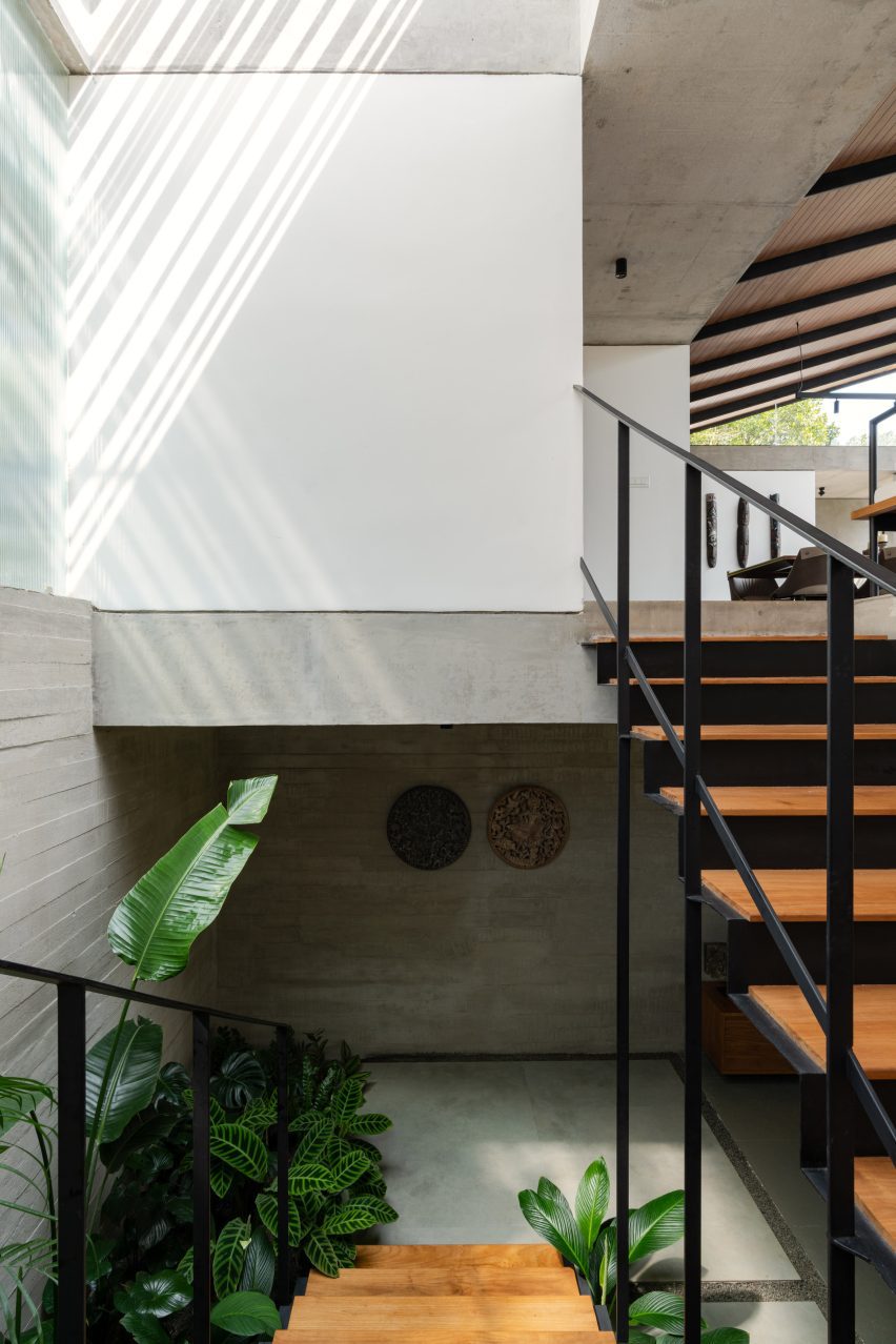 Summer Home by Mindspark Architects