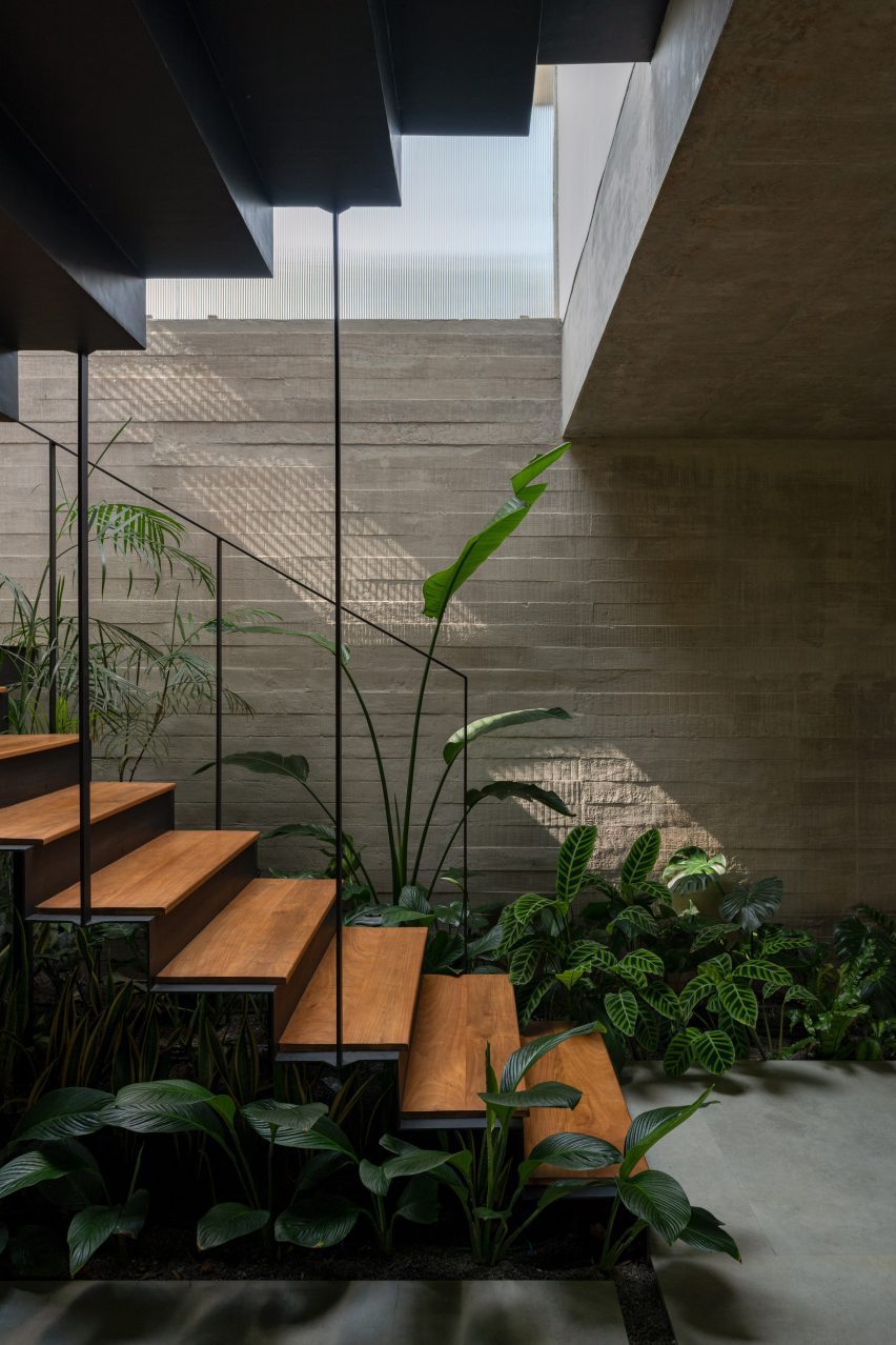 Summer Home by Mindspark Architects