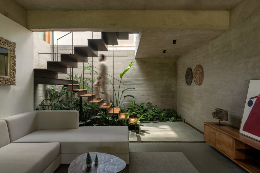 Summer Home by Mindspark Architects