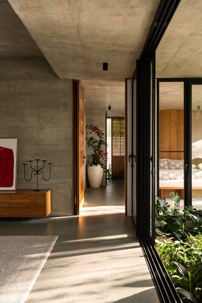 Summer Home by Mindspark Architects