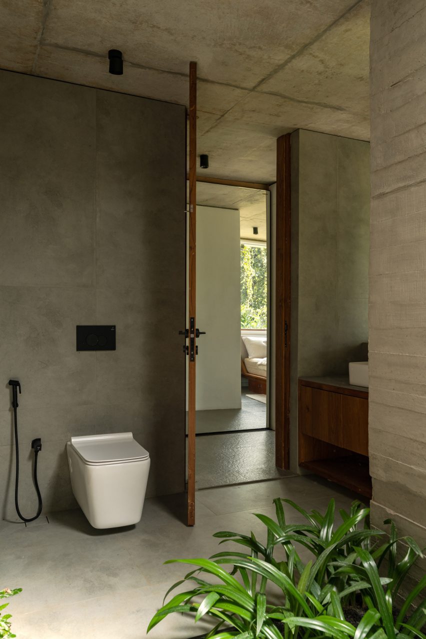 Summer Home by Mindspark Architects