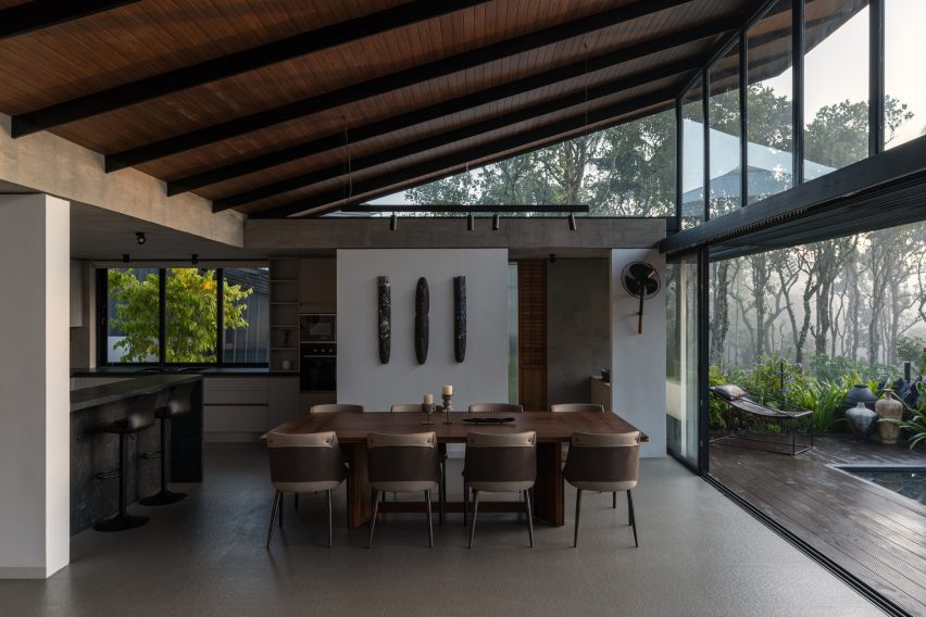 Summer Home by Mindspark Architects