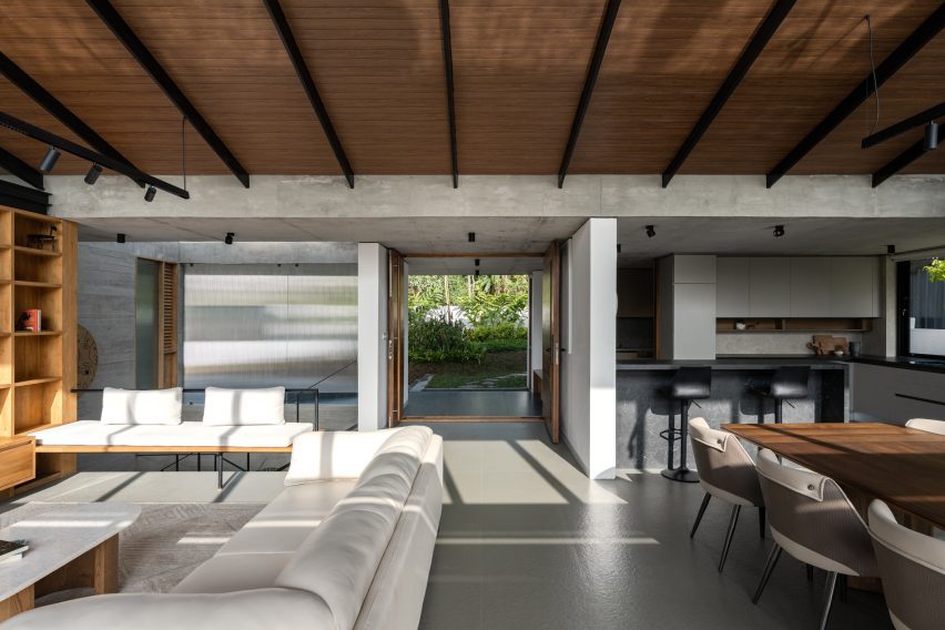 Summer Home by Mindspark Architects