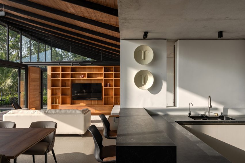 Summer Home by Mindspark Architects