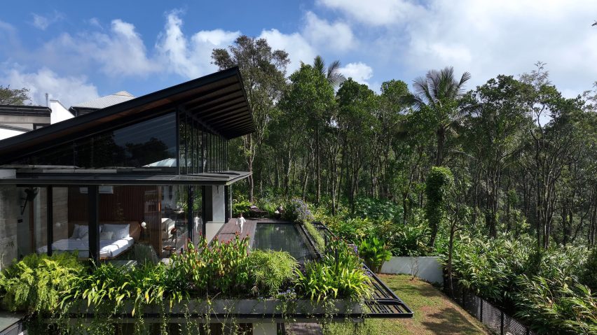 Summer Home by Mindspark Architects