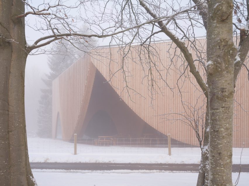 Ishøj Theatre by Svendborg Architects and Wohlert Arkitekter