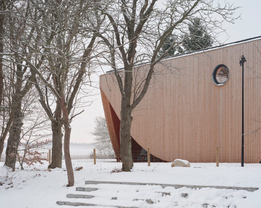 Ishøj Theatre by Svendborg Architects and Wohlert Arkitekter