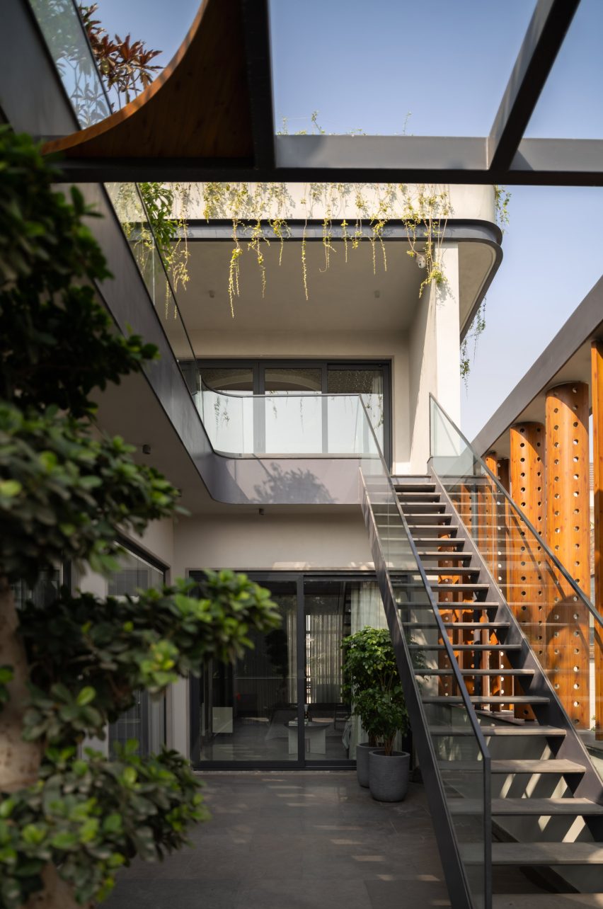 Interiors of The Art House New Delhi by Spaces Architects @KA