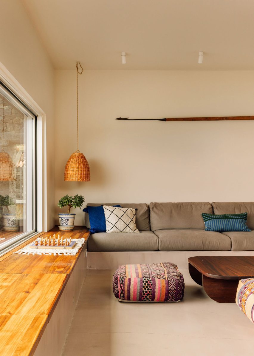 The Blue House Atelier Backlar sofa