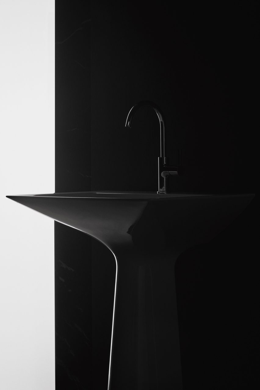 Tipo-Z basin by Roberto Palomba for Ideal Standard