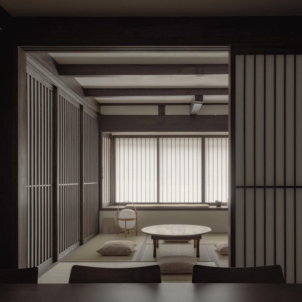 Holiday home with shoji screens