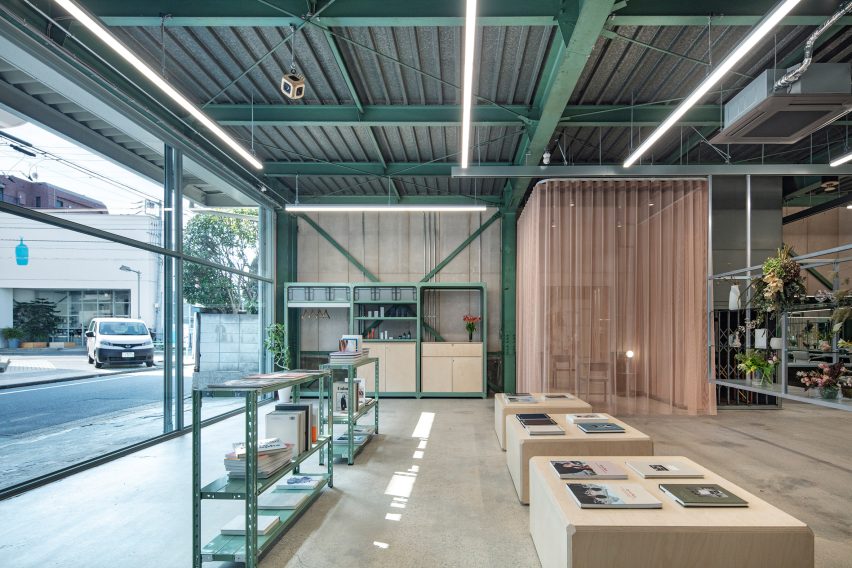 Unravel hair salon by Atelier Write