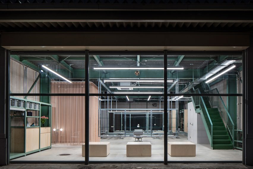 Unravel hair salon by Atelier Write