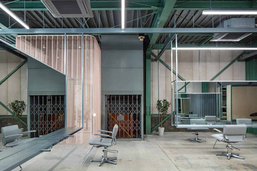 Unravel hair salon by Atelier Write