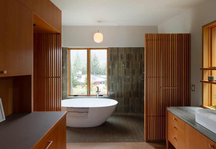 Whistler Hideaway cabin in Vancouver by Bricault Design