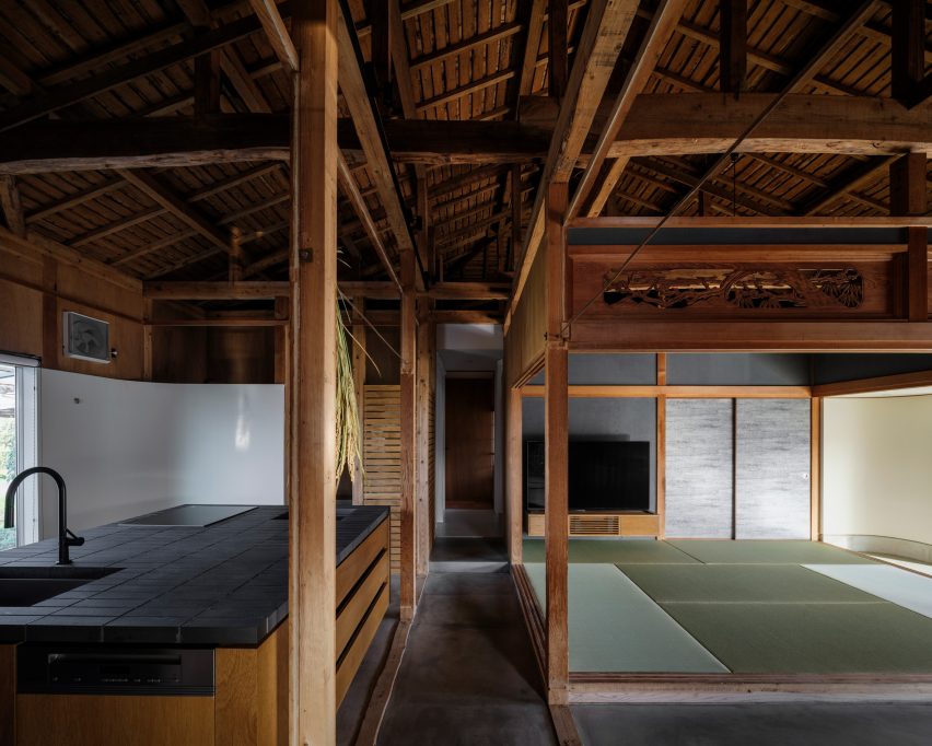 House in Miyakonojo by YNAS