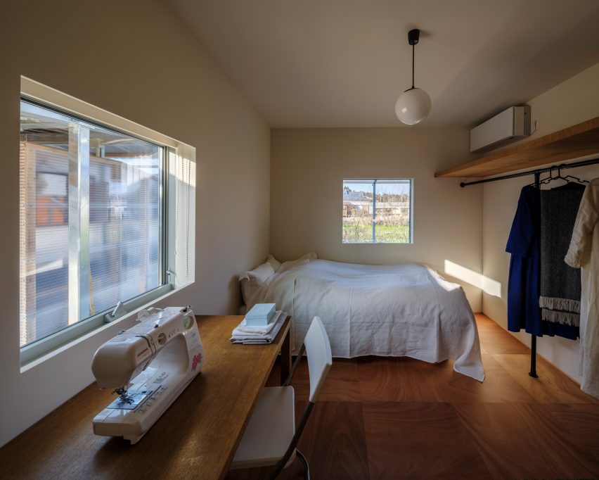 House in Miyakonojo by YNAS