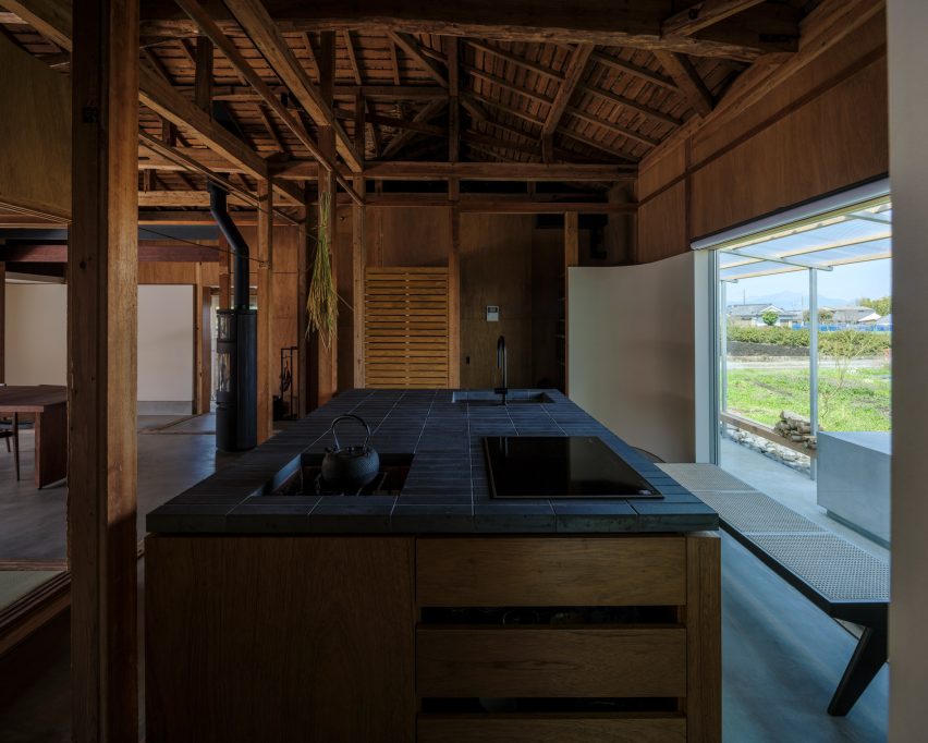 House in Miyakonojo by YNAS