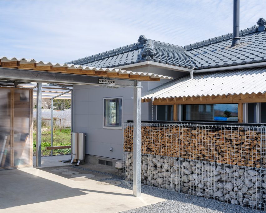 House in Miyakonojo by YNAS