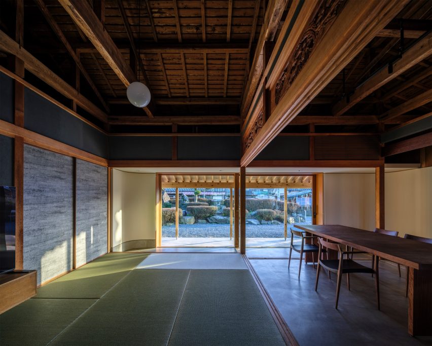 House in Miyakonojo by YNAS