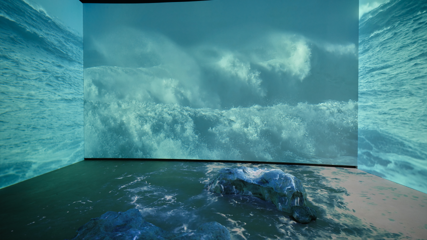 Video installation showing seascape