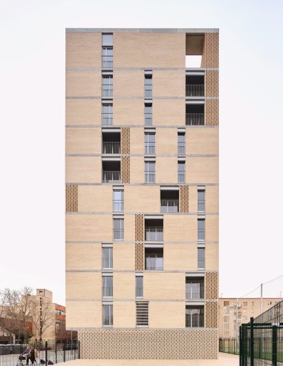 Brick Award 26 winner housing block by Peris+Toral Arquitectes