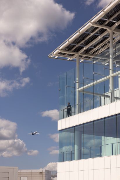 Seattle-Tacoma International Airport expansion