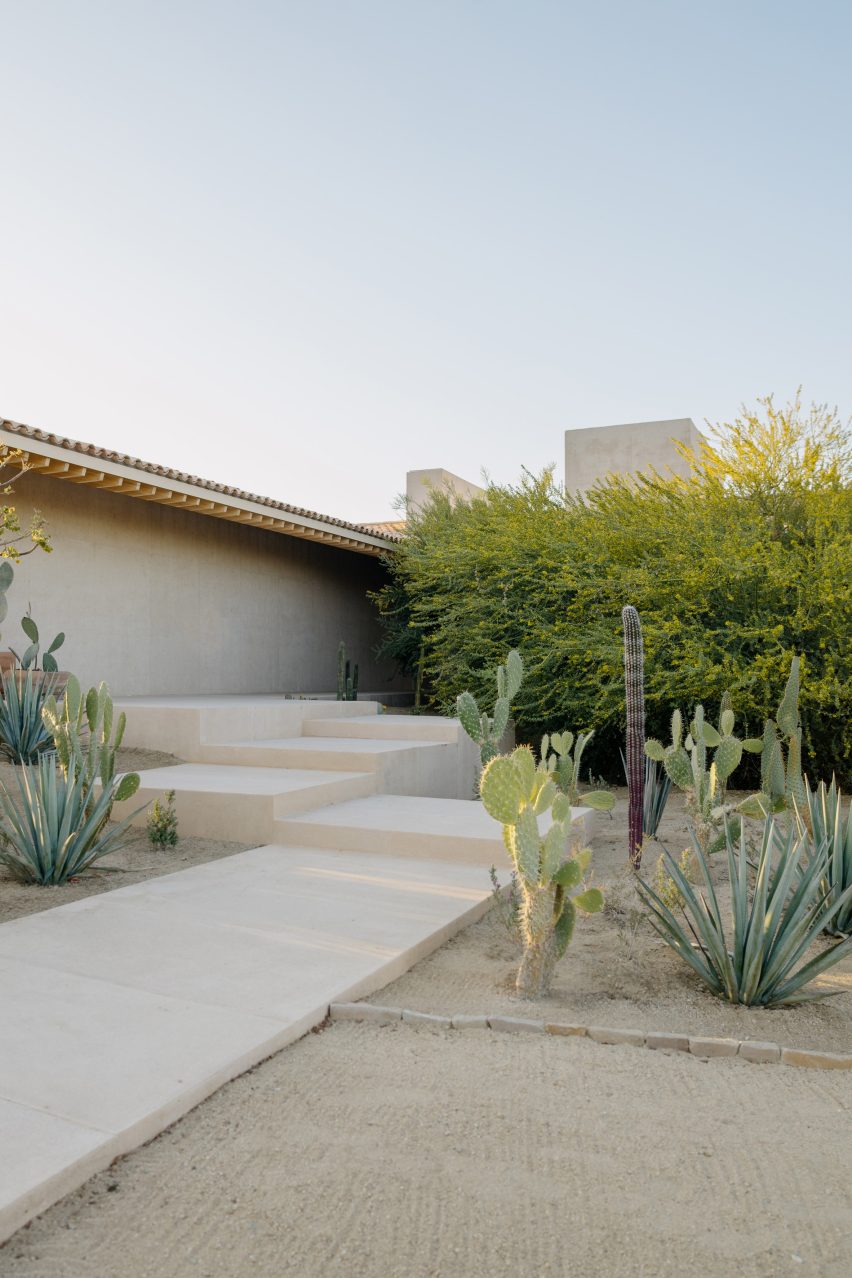 Casa en Palmilla by Estudio Ignacio Urquiza Ana Paula de Alba