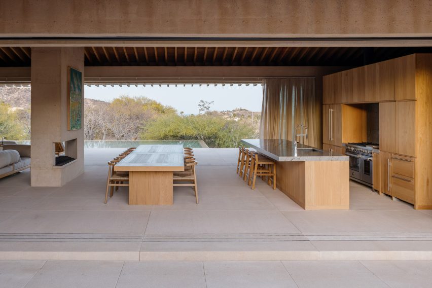 Casa en Palmilla by Estudio Ignacio Urquiza Ana Paula de Alba