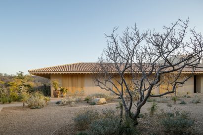 Casa en Palmilla occupies a hilltop site in Los Cabos