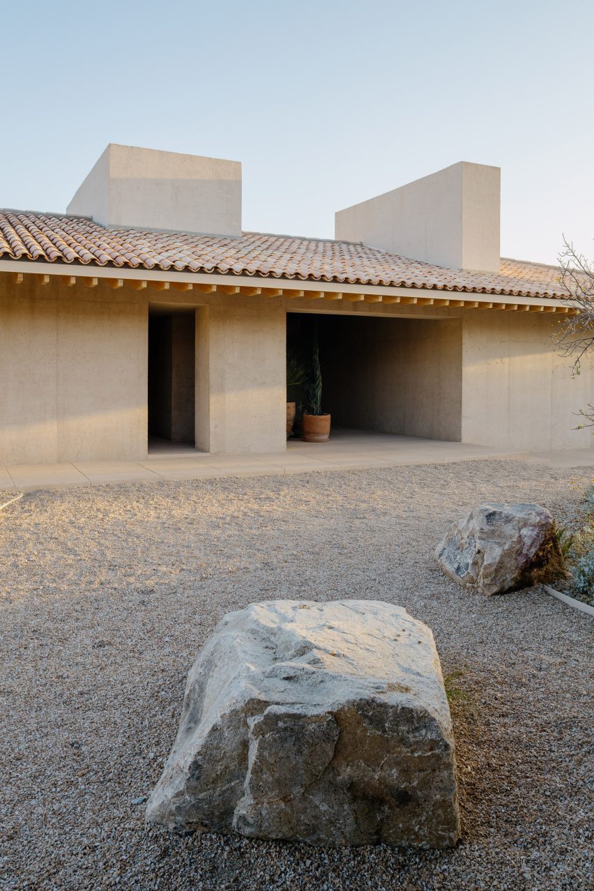 Casa en Palmilla by Estudio Ignacio Urquiza Ana Paula de Alba