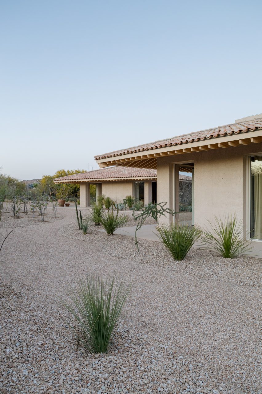 Casa en Palmilla by Estudio Ignacio Urquiza Ana Paula de Alba