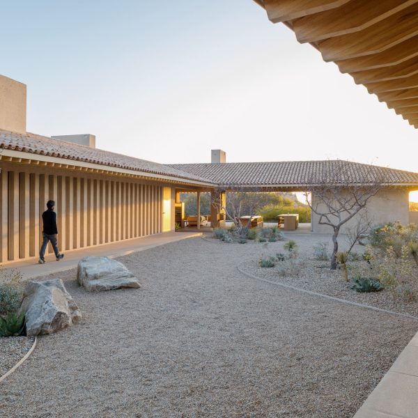 Casa en Palmilla by Estudio Ignacio Urquiza Ana Paula de Alba